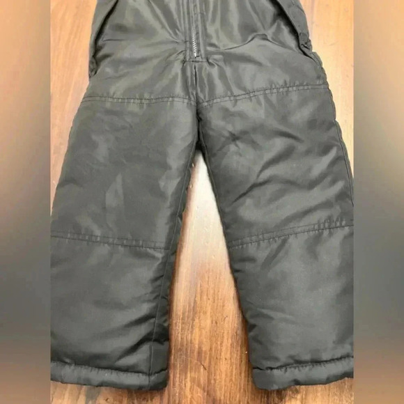 2/$12 Oshkosh Snow Bibs Black Size 4 Unisex Zip Adjustable Winter Ski Snowboard - Picture 6 of 9